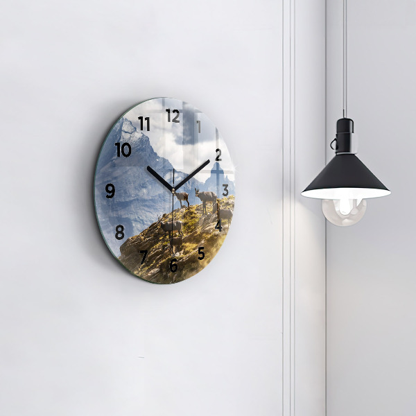Wanduhr rund Ziege im Aosta-Tal