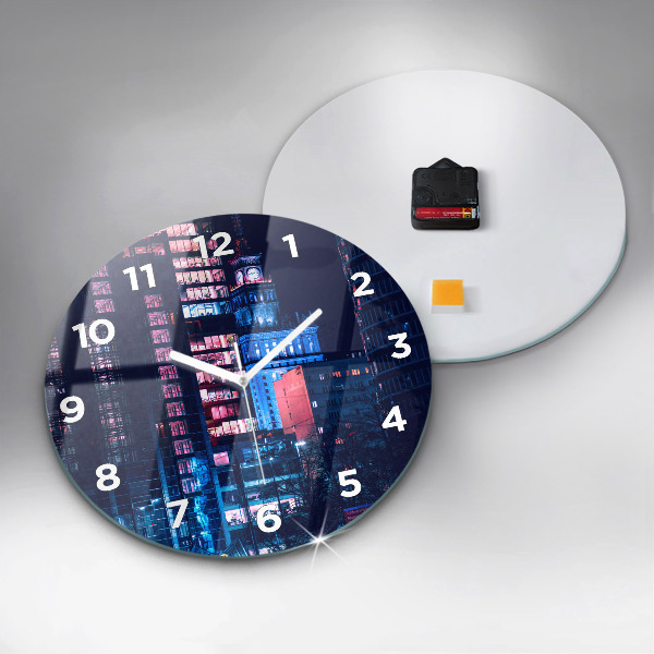 Wanduhr rund Warschau bei Nacht