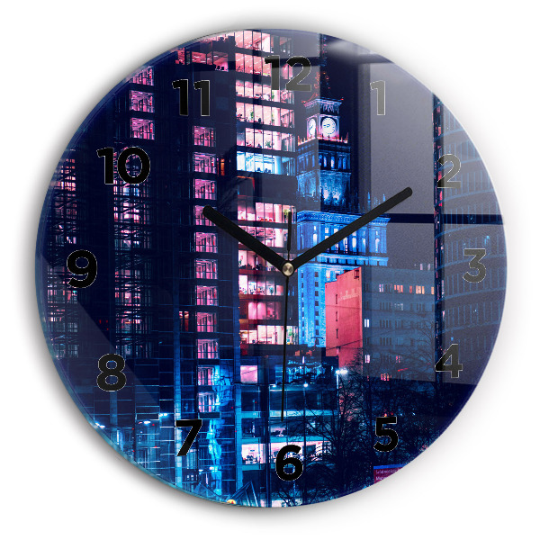 Wanduhr rund Warschau bei Nacht