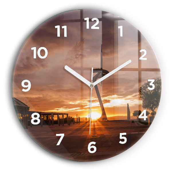 Wanduhr rund Olympischer Park in Barcelona