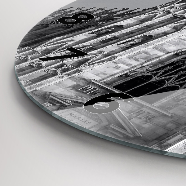 Wanduhr rund Dom von Mailand Kathedrale