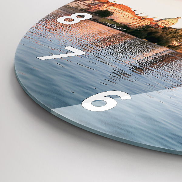 Wanduhr glas rund Karlsbrücke in Prag