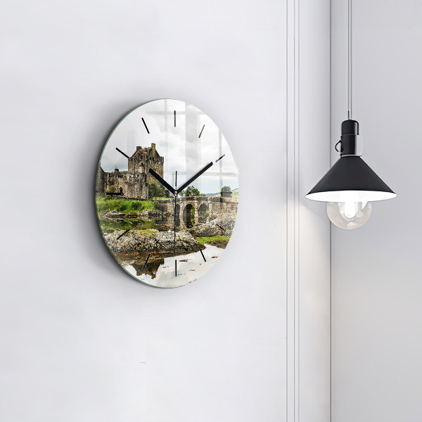 Wanduhr rund mit motiv Schloss Eilean Donan in Schottland