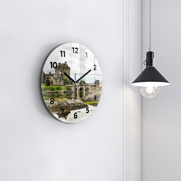 Wanduhr rund mit motiv Schloss Eilean Donan in Schottland