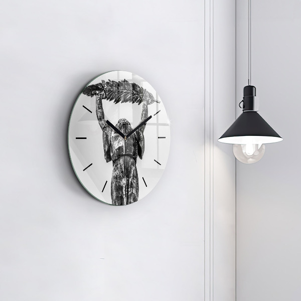 Wanduhr glas rund Freiheitsstatue in Budapest