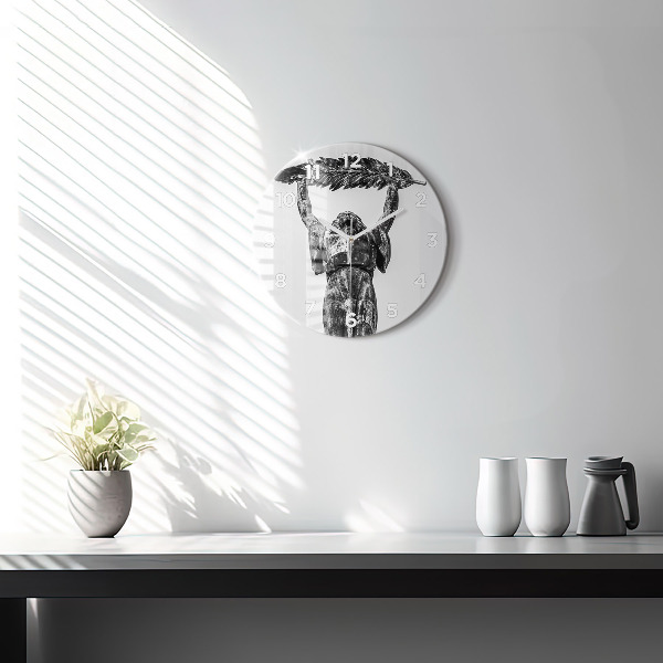 Wanduhr glas rund Freiheitsstatue in Budapest