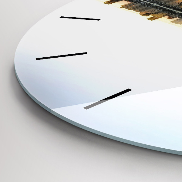 Wanduhr rund Stadt am Fluss