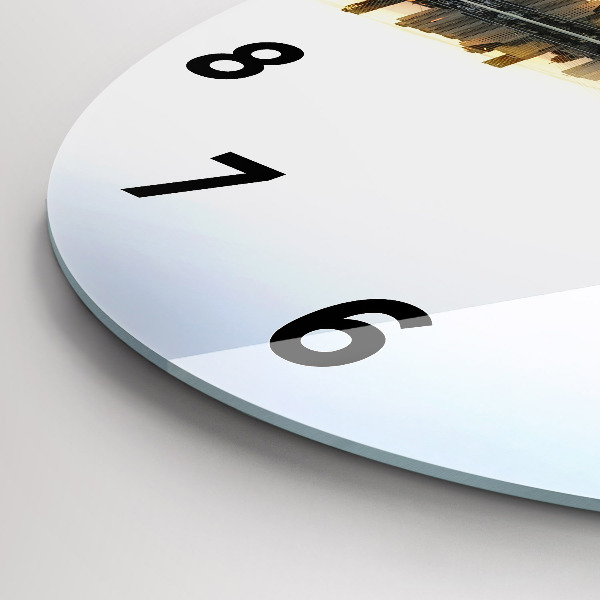 Wanduhr rund Stadt am Fluss