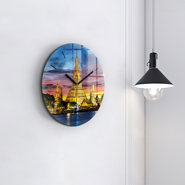 Wanduhr glas rund Tempel in Bangkok