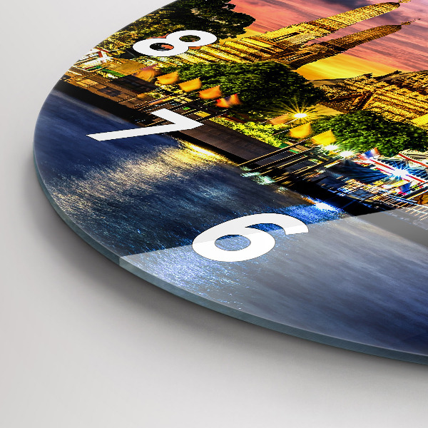 Wanduhr glas rund Tempel in Bangkok