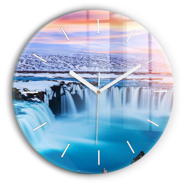Wanduhr rund Godafoss-Wasserfall in Island