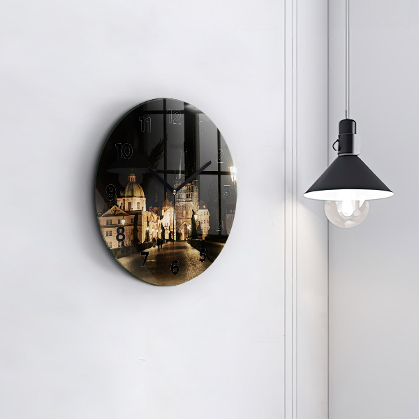 Wanduhr rund Karlsbrücke in Prag